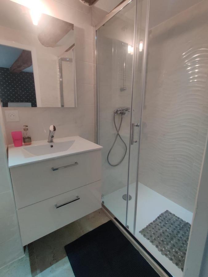 Logement Neuf Centre Du Village Aux Pieds Du Chateau Grimaud Buitenkant foto