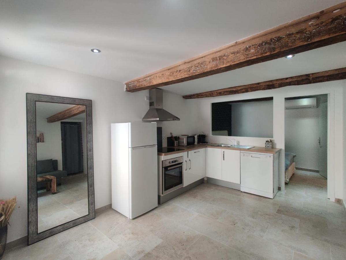 Logement Neuf Centre Du Village Aux Pieds Du Chateau Grimaud Buitenkant foto
