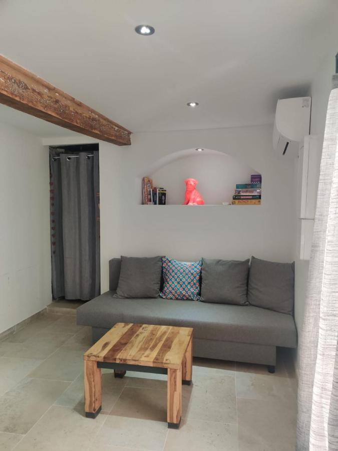 Logement Neuf Centre Du Village Aux Pieds Du Chateau Grimaud Buitenkant foto